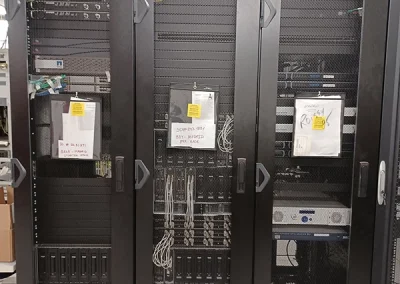Transport or transfer of computer rack cabinets - Moma Logitech